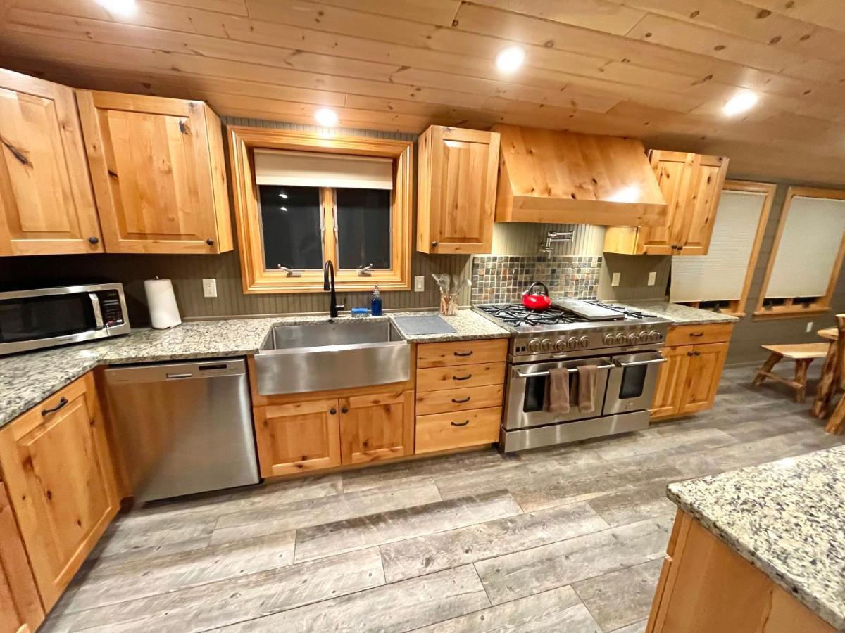 Adirondack Lake Cabins Hotell Indian Lake Eksteriør bilde