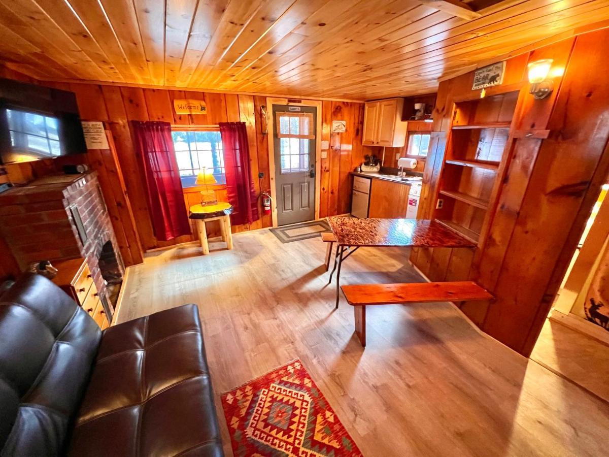 Adirondack Lake Cabins Hotell Indian Lake Eksteriør bilde