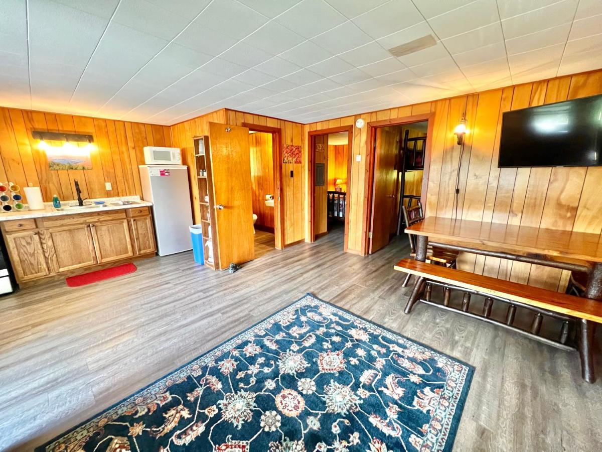 Adirondack Lake Cabins Hotell Indian Lake Eksteriør bilde