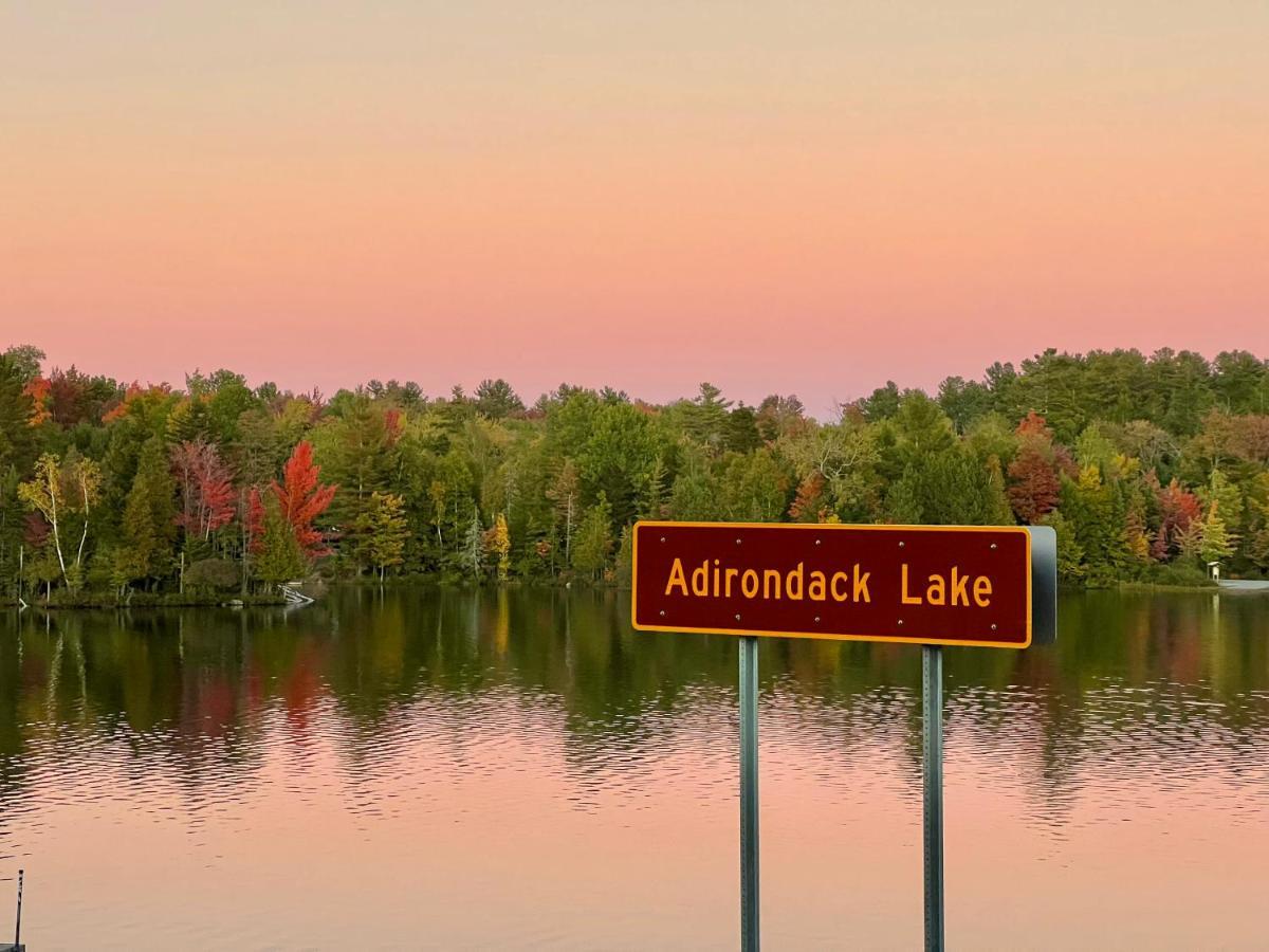 Adirondack Lake Cabins Hotell Indian Lake Eksteriør bilde